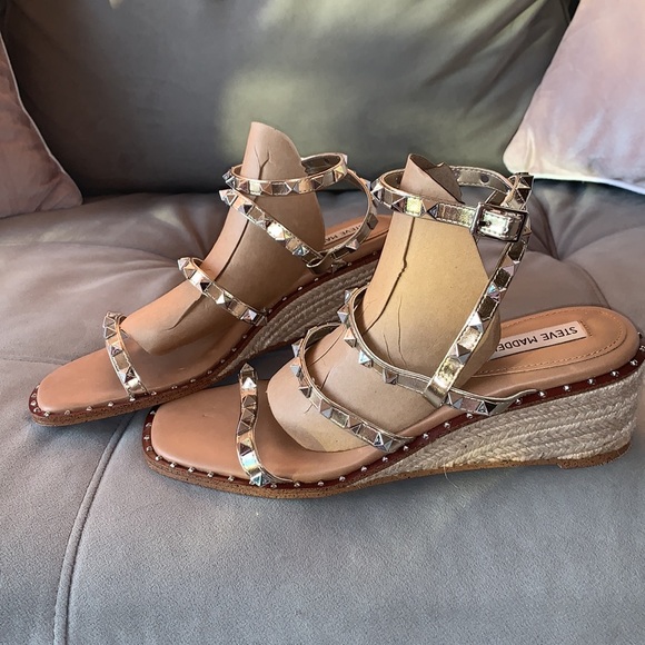 Steven Madden gold spike wrap sandals - Picture 2 of 6